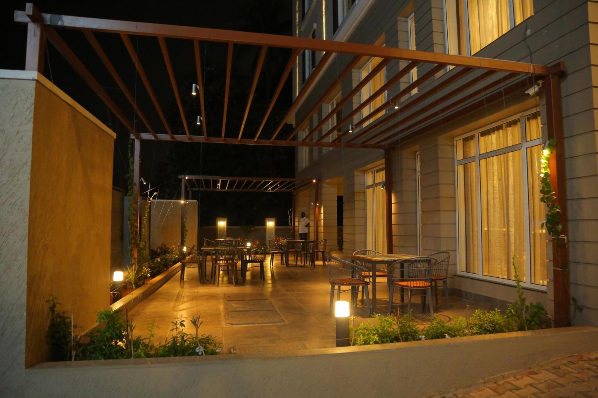 Misty Ocean - A Bergamont Group Of Hotel Kuilapalayam Exterior photo